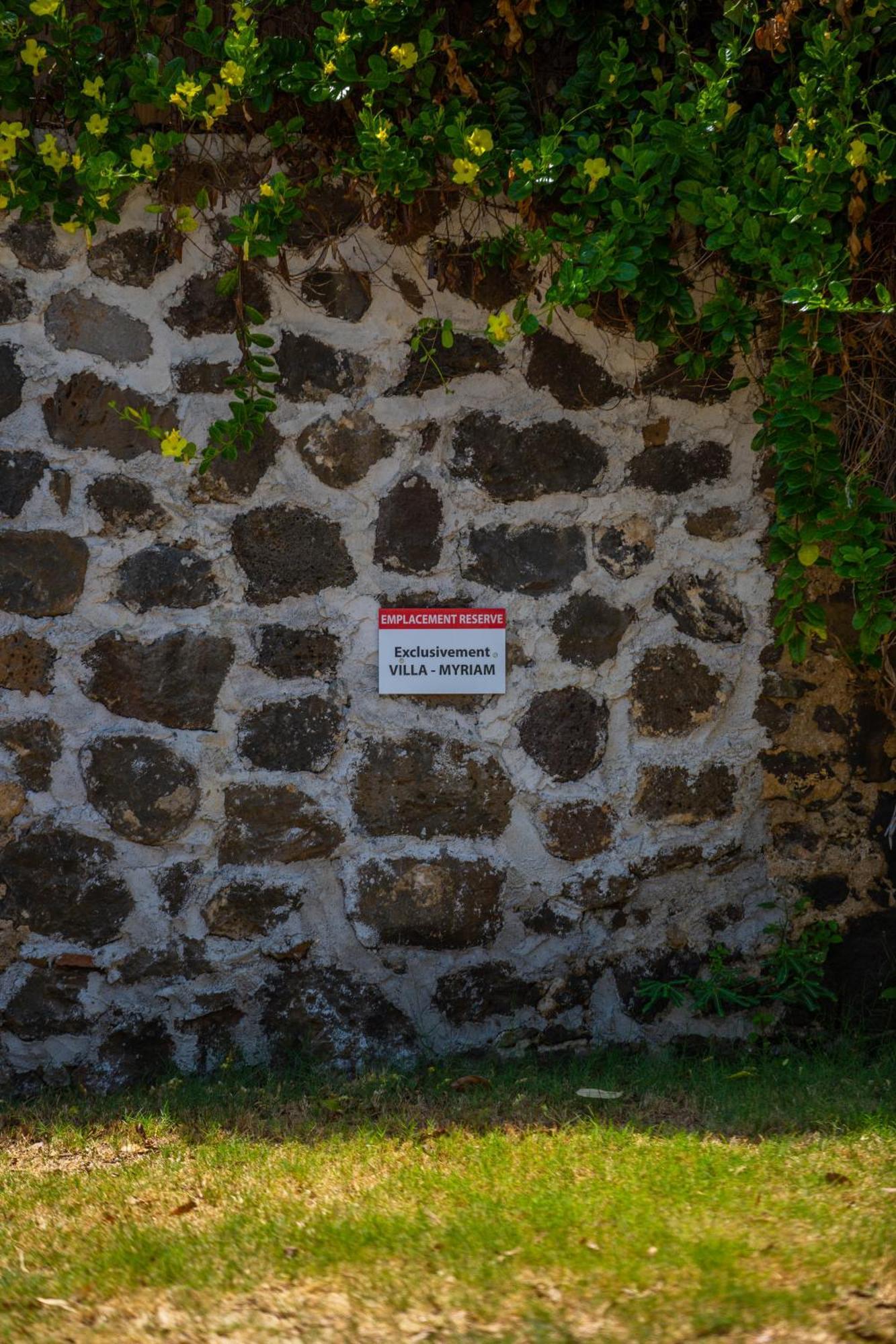 Villa Myriam Saint Pierre Buitenkant foto